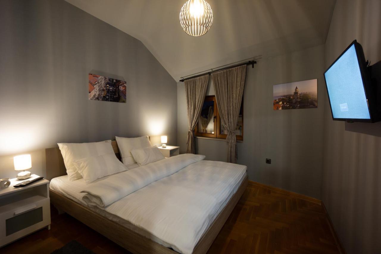 Aleksei Apartmani เบลเกรด ภายนอก รูปภาพ